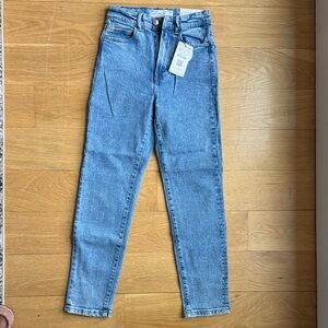 Classic Blue Women's Mom slim fit Jeans